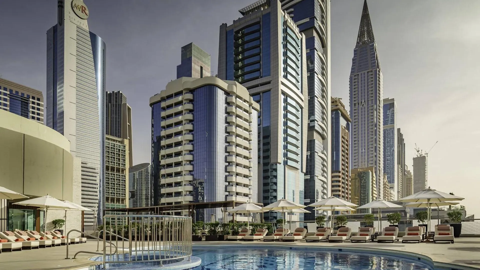 Hotel Towers Rotana - Dubaj