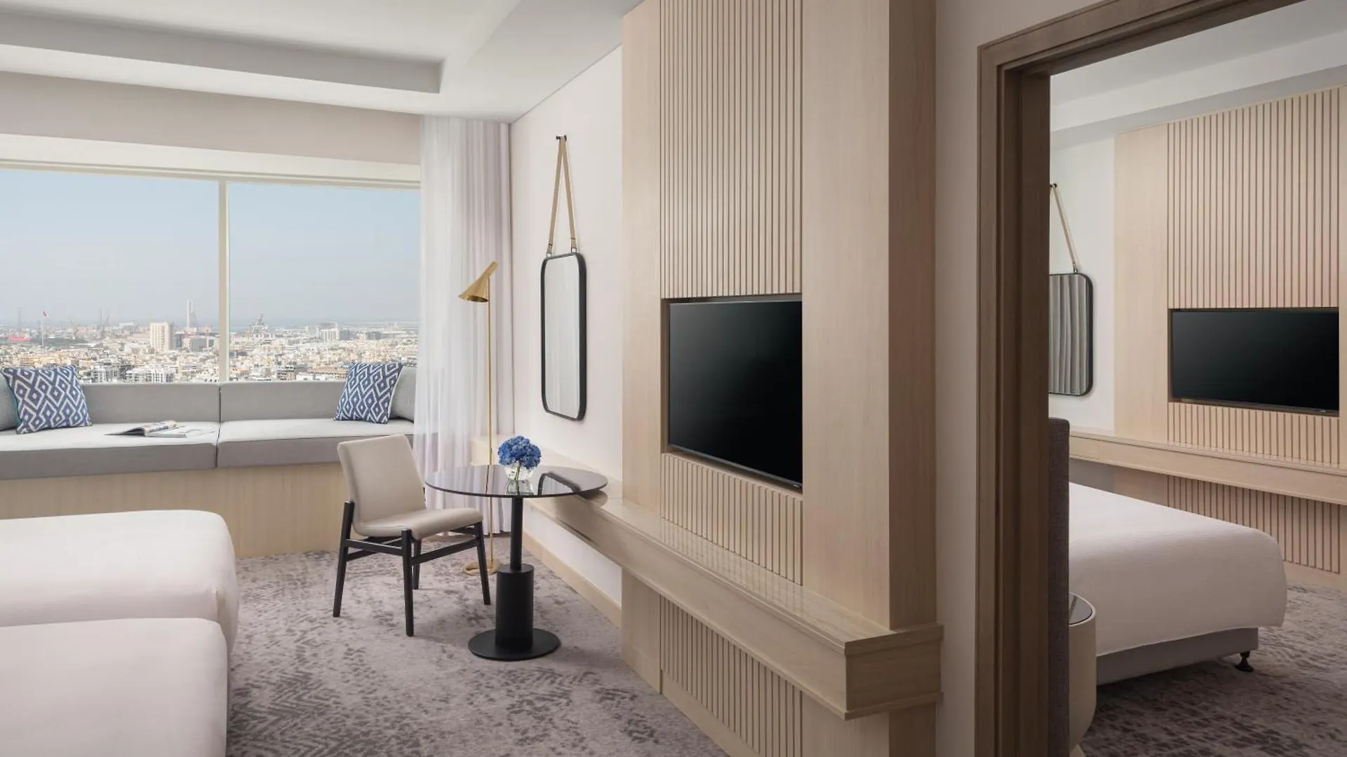 Towers Rotana - Dubai Hotel 4*,