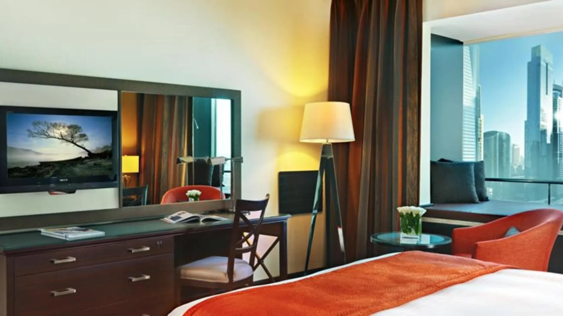 Отель Towers Rotana - Дубай