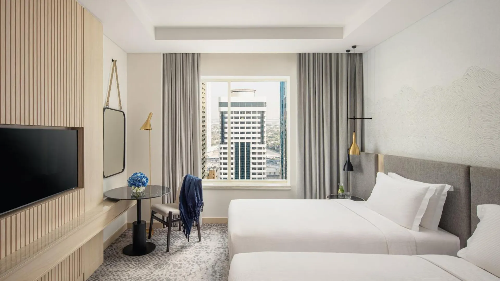 Отель Towers Rotana - Дубай